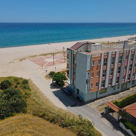 Hotel Rivabella 다볼리 외부 사진
