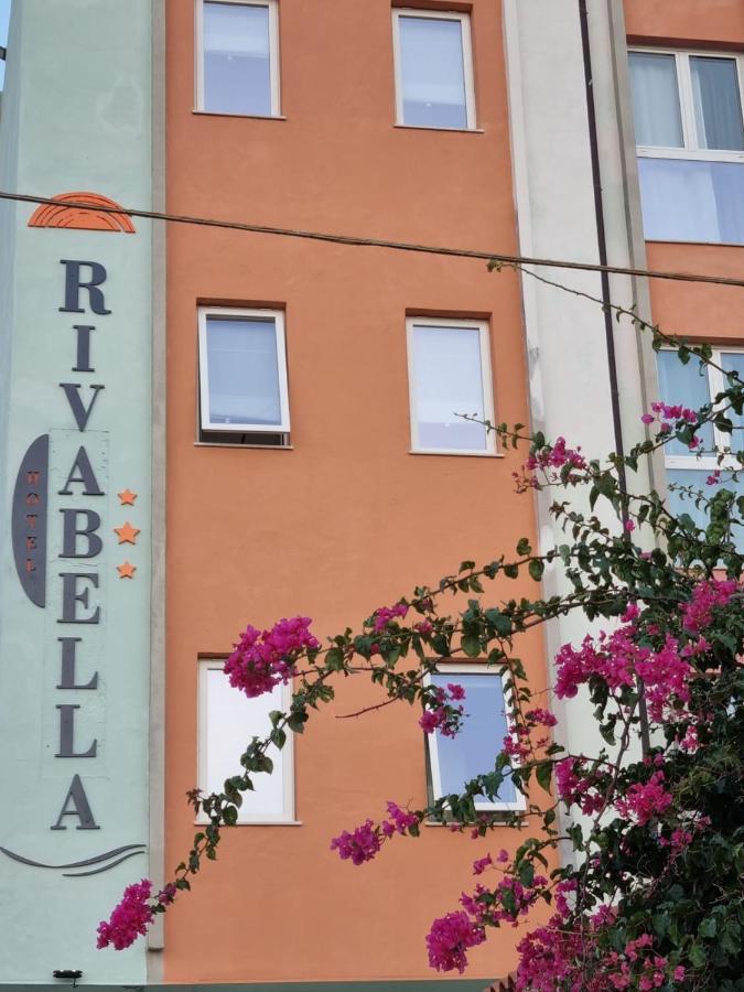 Hotel Rivabella 다볼리 외부 사진