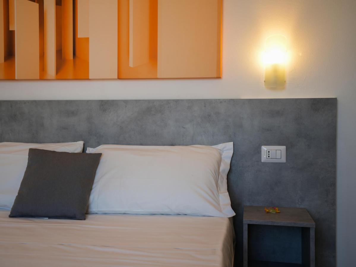 Hotel Rivabella 다볼리 외부 사진