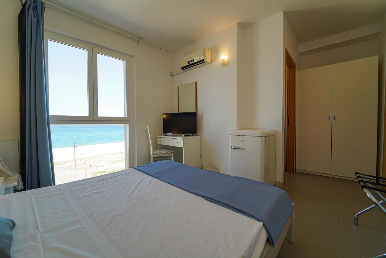 Hotel Rivabella 다볼리 외부 사진