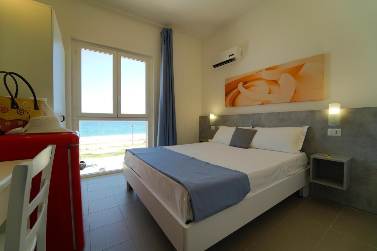 Hotel Rivabella 다볼리 외부 사진