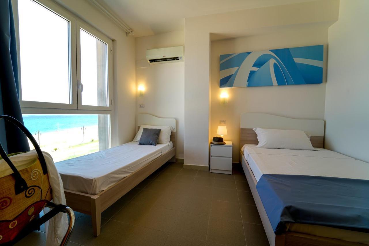 Hotel Rivabella 다볼리 외부 사진